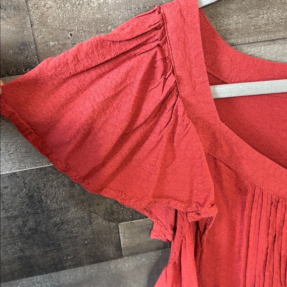 Maurice’s Flowy tiered top - Picture 2 of 8